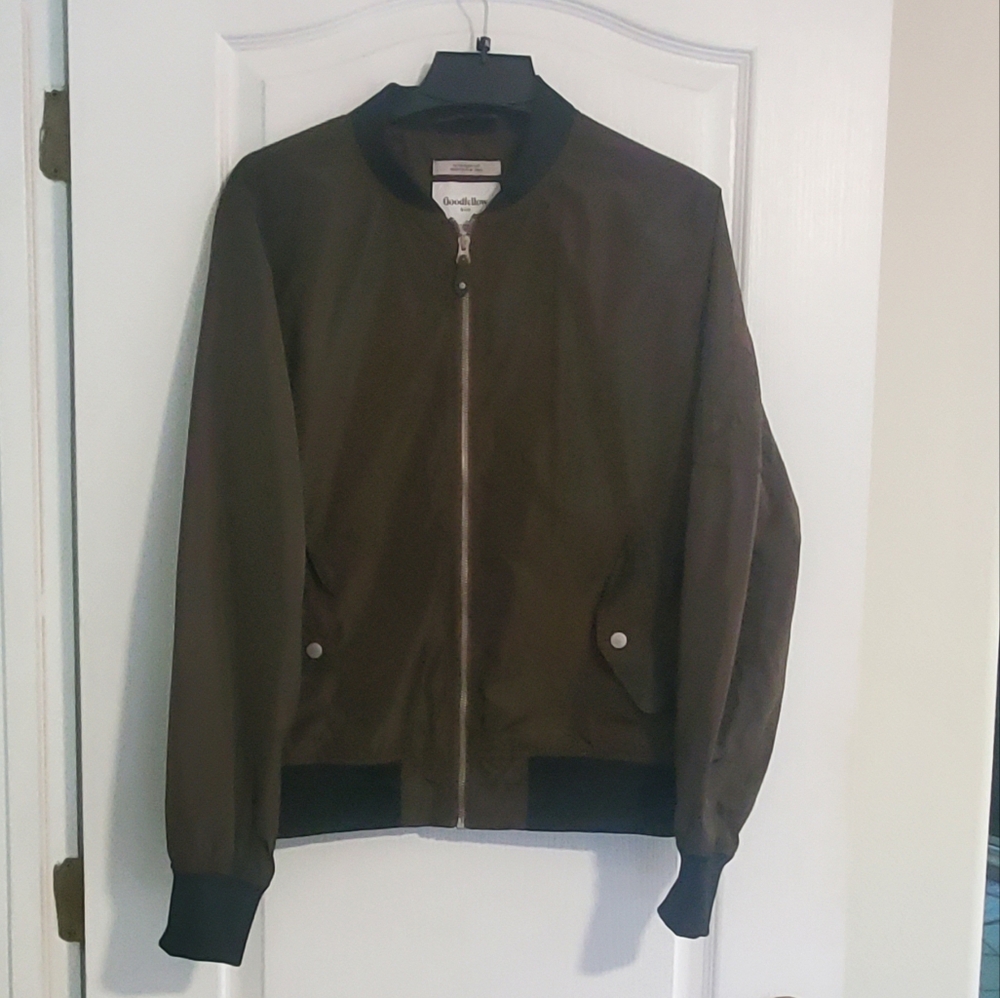 Men's water-resistant, zip front jacket